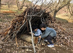 キャンプ＆リゾート花やさと山のブッシュクラフト