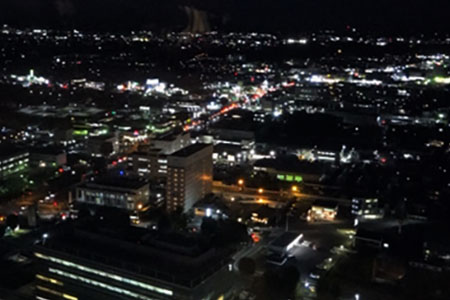 茨城県庁展望ロビーの夜景